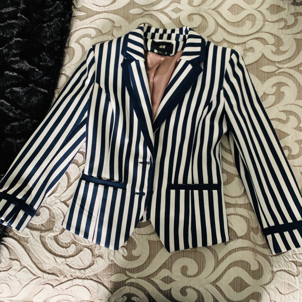 White and Blue stripes blazer